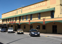 Hotel Tully