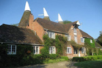 places to stay in Canterbury