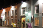 places to stay in Farnham