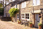 places to stay in Holmfirth  