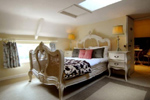 places to stay in Warminster
