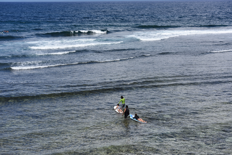 Surfing Philippines