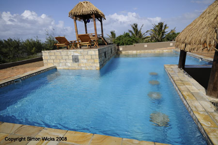 barra beach hotel