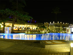 Ocean Blue Ngwe Saung Beach Hotel