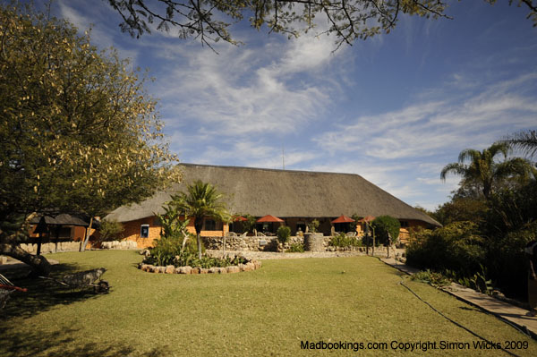khorab_safari_lodge_01