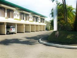 Linmarr Davao Hotels and Apartelles  Davao