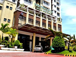 Pinnacle Hotel and Suites Davao