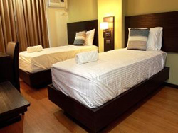 Lorenzzo Suites Hotel Manila