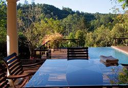 Blue Mountain Luxury Lodge