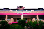 Luna Lodge