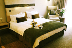 Lombardy Boutique Hotel 