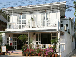 Baan Kang Mung Hotel