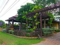 Chaan Mai Hom Resort