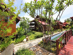 Dang Ky Ploen Tharnnam Resort