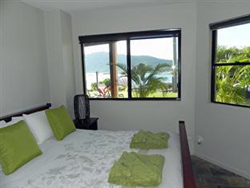 Airlie Waterfront Bed & Breakfast