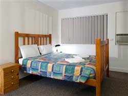Aabon Holiday Apartments  And Motel
