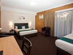 Airport Admiralty Motel