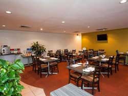 Airport Admiralty Motel