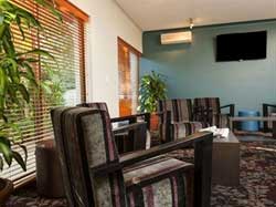 Airport Admiralty Motel