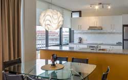 Central Hillcrest Apartment