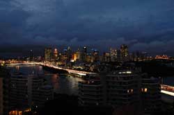 Central Hillcrest Apartment