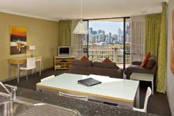 Central Hillcrest Apartment