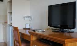 Coopers Colonial Motel