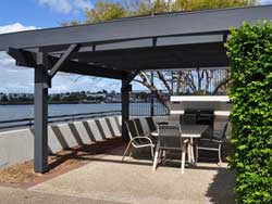 Goldsborough Place Apartments