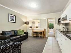 Quest On Story Bridge