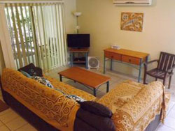 Treetops Lakeside Guesthouse