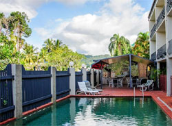 Cairns Holiday Lodge