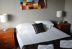 Cairns Reef Apartments and Motel