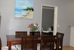 Cairns Reef Apartments and Motel