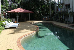 Cairns Reef Apartments and Motel