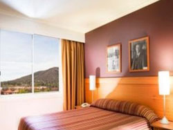 Saville Park Suites Hotel