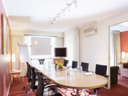 Saville Park Suites Hotel