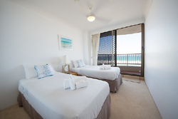 Albatross North Apartments