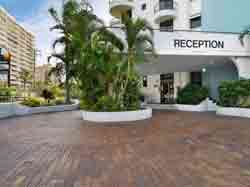 Alexander Holiday Apartments