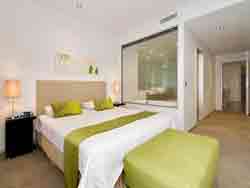 Ambience On Burleigh Beach