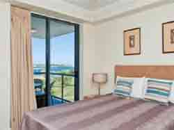 Aqualine Apartments On The Broadwater