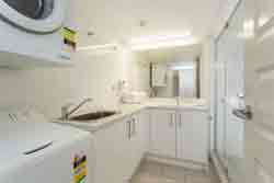 Breakfree Cosmopolitan