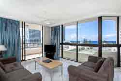 Breakfree Cosmopolitan