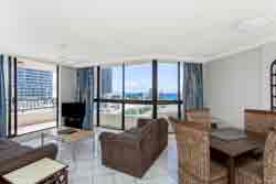 Breakfree Cosmopolitan