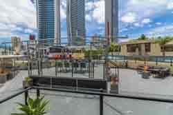 Breakfree Cosmopolitan