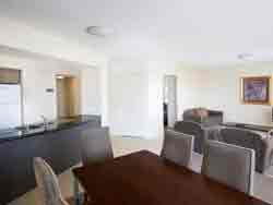 Broadbeach Savannah Resort