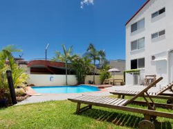 Burleigh Point Holiday Apartments