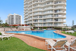Burleigh Surf Apartments