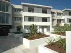 Chancellor Lakeside Apartments