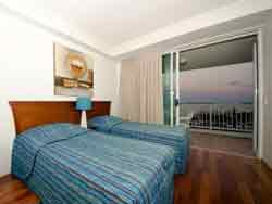 Crystal On The Broadwater