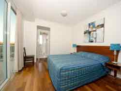 Crystal On The Broadwater